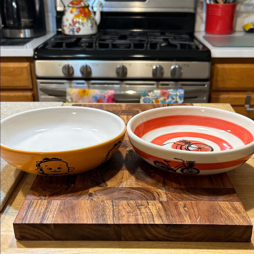 Circa ceramics Chicago Set of Two new condition Americana